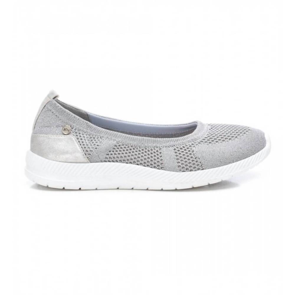NEW XTI women's ballet flats in silver